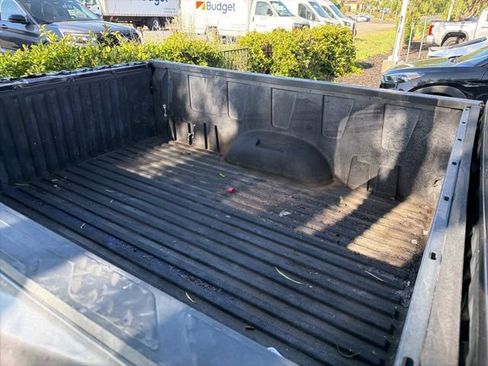 Used 2022 Toyota Tundra SR5 AWD/4WD image 7