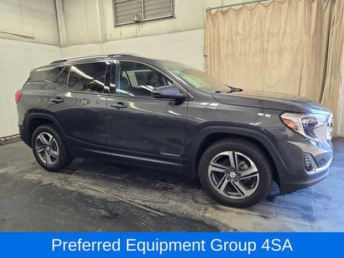 Used 2021 GMC Terrain SLT w/ LPO, Floor Liner Package AWD/4WD image 6