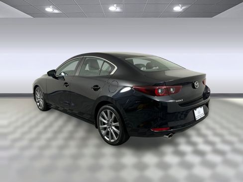 Used 2022 MAZDA MAZDA3 s image 3
