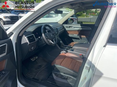 Used 2022 Volkswagen Atlas SEL Premium AWD/4WD image 26