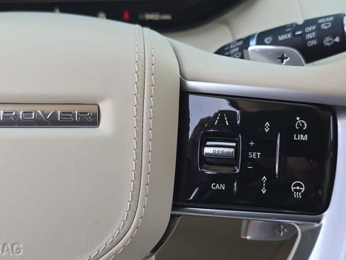 Certified 2024 Land Rover Range Rover SE AWD/4WD image 19