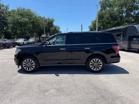 Used 2020 Ford Expedition Limited image 3