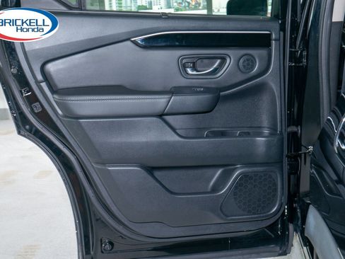 Certified 2023 Honda Pilot Touring image 12