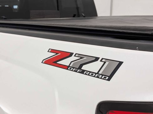 Used 2018 Chevrolet Silverado 1500 LT w/ All Star Edition image 11