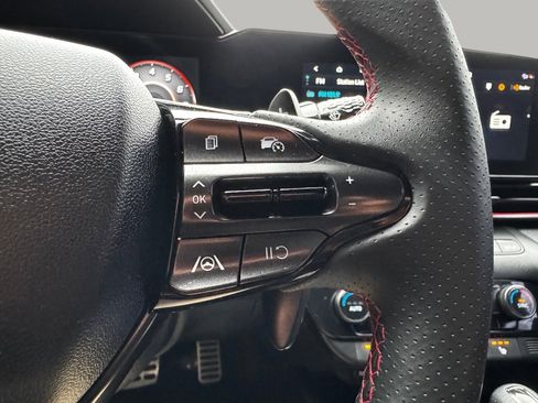 Used 2025 Hyundai Elantra N Line image 22