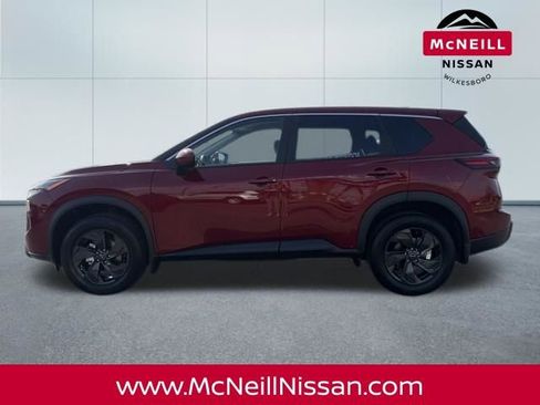 New 2026 Nissan Rogue SV AWD/4WD image 4