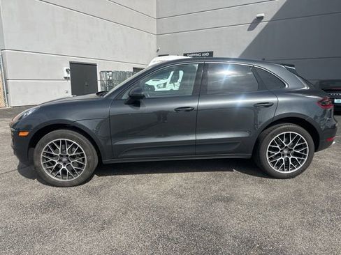 Used 2017 Porsche Macan AWD/4WD image 6