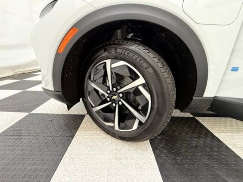 New 2026 Chevrolet Equinox EV LT image 10