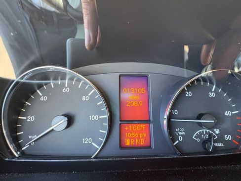Used 2018 Mercedes-Benz Sprinter 3500 image 16