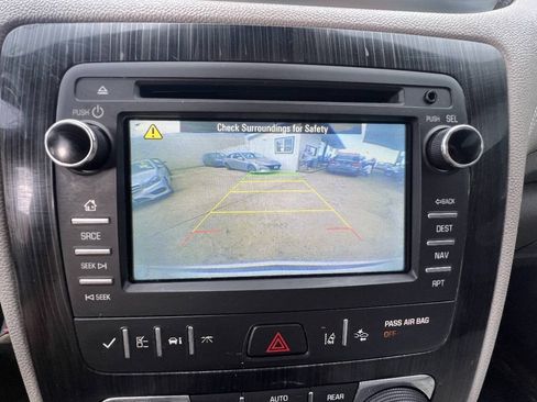 Used 2017 Chevrolet Traverse Premier AWD/4WD image 18