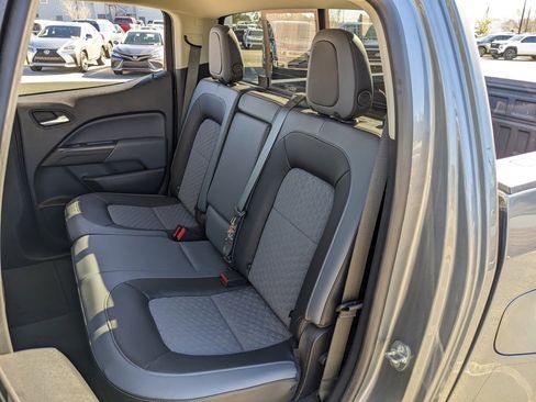 Used 2021 Chevrolet Colorado Z71 image 39