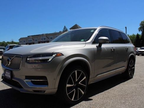 Certified 2023 Volvo XC90 B6 Plus w/ Protection Package Premier AWD/4WD image 3