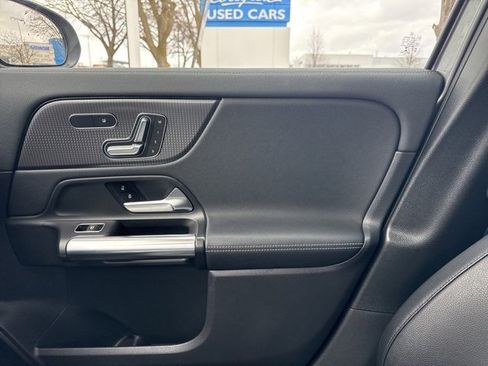 Used 2021 Mercedes-Benz GLA 250 4MATIC image 29