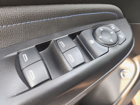 Used 2024 Buick Envista Sport Touring w/ Convenience I Package FWD image 29