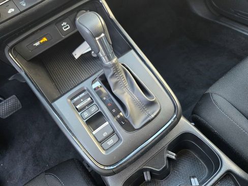 Used 2023 Honda CR-V LX image 15