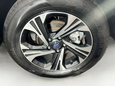 Used 2024 Subaru Crosstrek 2.0i Premium image 11