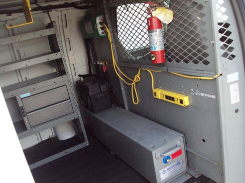 Used 2014 Chevrolet Express 1500 AWD image 15