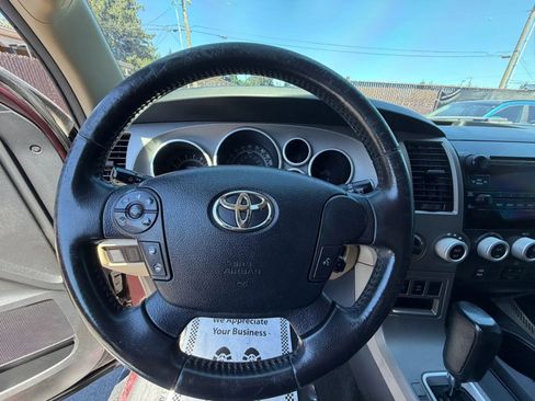 Used 2013 Toyota Sequoia SR5 AWD/4WD image 19