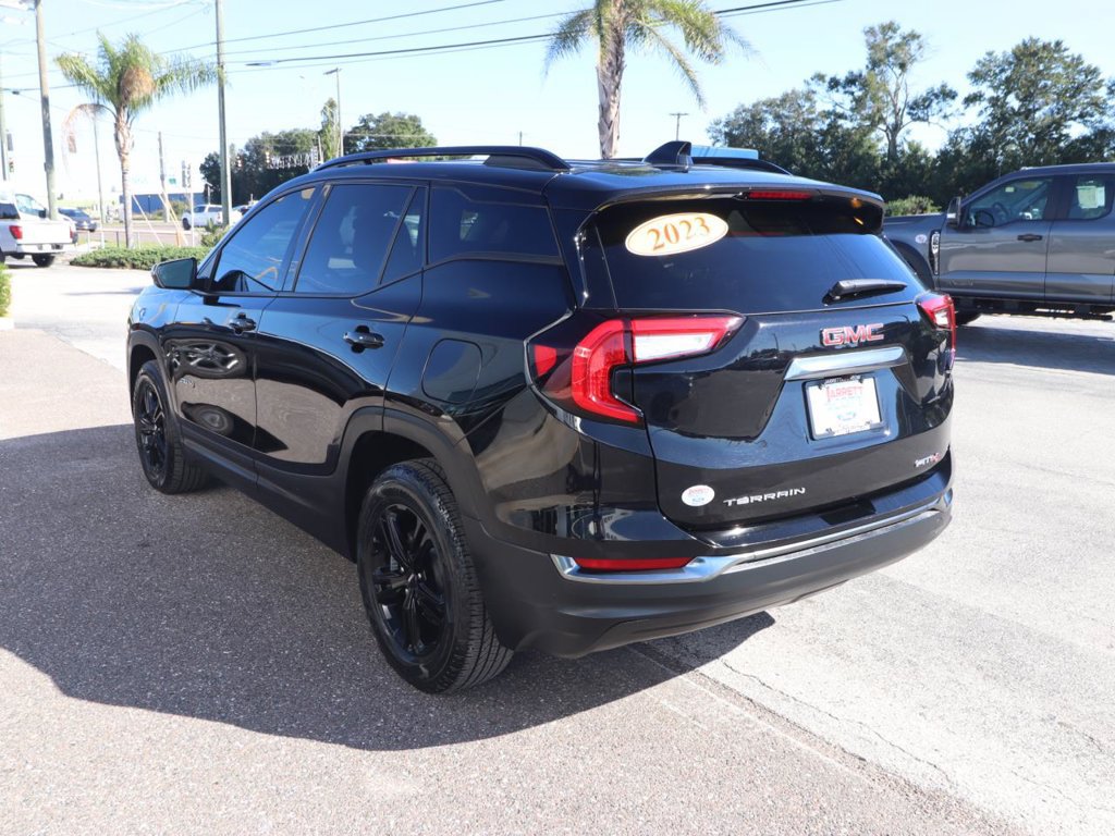 Used 2023 GMC Terrain AT4 AWD/4WD image 10