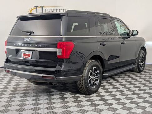 Used 2022 Ford Expedition XLT image 7