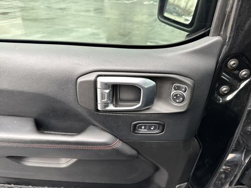 Used 2019 Jeep Wrangler Unlimited Rubicon image 20