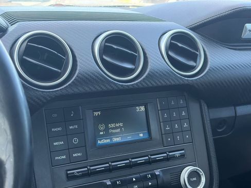 Used 2018 Ford Mustang EcoBoost image 19