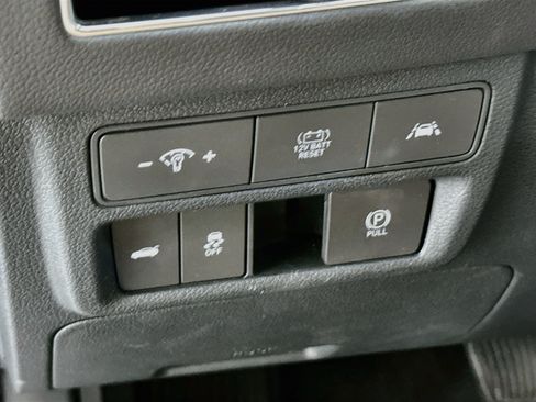 Used 2023 Hyundai Sonata Limited w/ Cargo Package FWD image 17