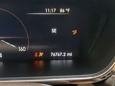 Used 2019 Lincoln Continental Select w/ Continental Climate Package FWD image 16