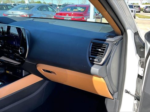 Certified 2025 Lexus NX 250 Premium w/ Accessory Package (Z1) image 19