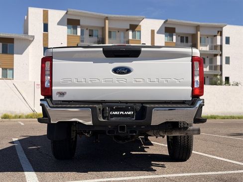 Used 2023 Ford F250 XL w/ FX4 Off-Road Package image 4