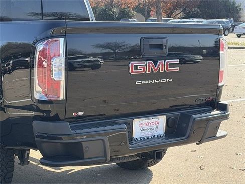 Used 2022 GMC Canyon AT4 image 6