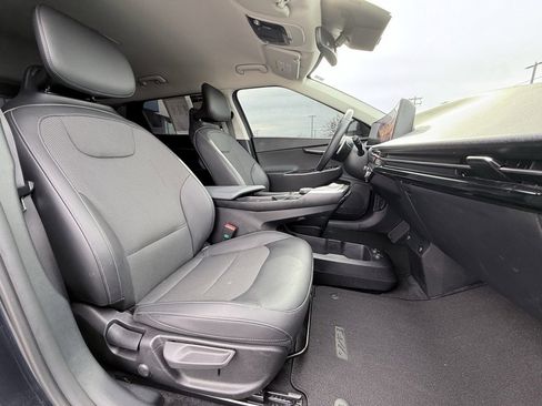Used 2024 Kia EV6 Light image 29
