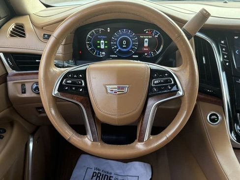 Used 2016 Cadillac Escalade ESV Platinum image 26