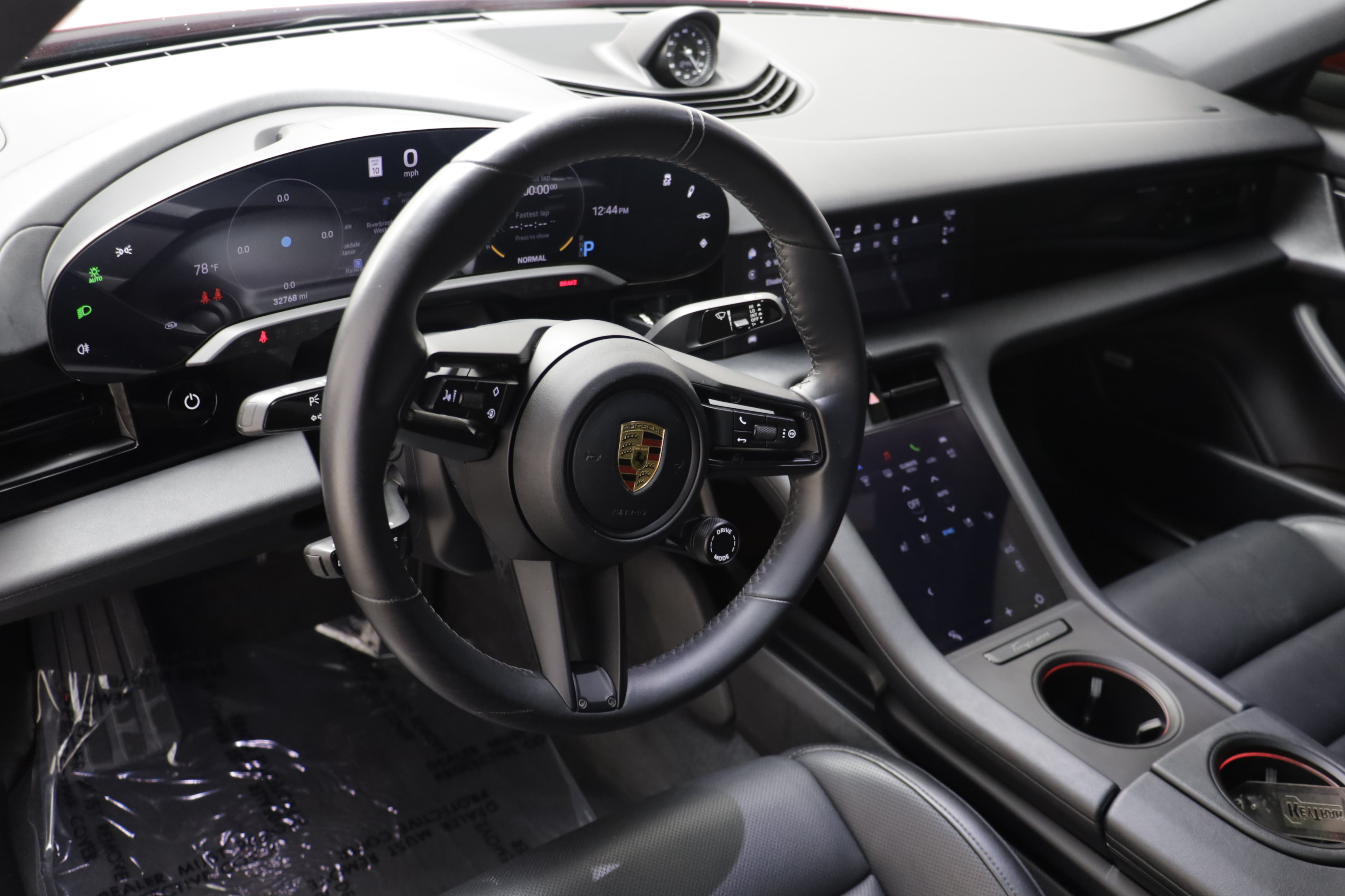 Used 2020 Porsche Taycan 4S AWD/4WD image 6
