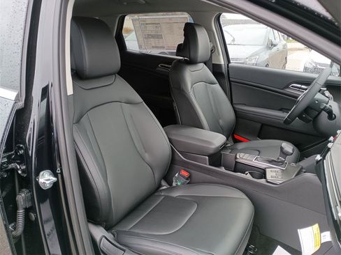 New 2026 Kia Sportage EX image 30