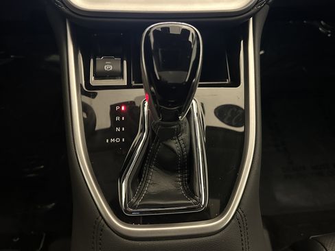 Used 2023 Subaru Outback Limited image 32