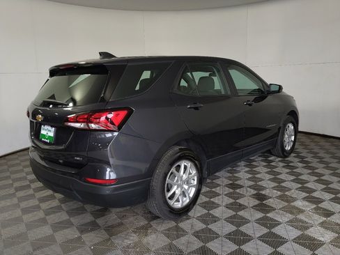 Used 2022 Chevrolet Equinox LS AWD/4WD image 10