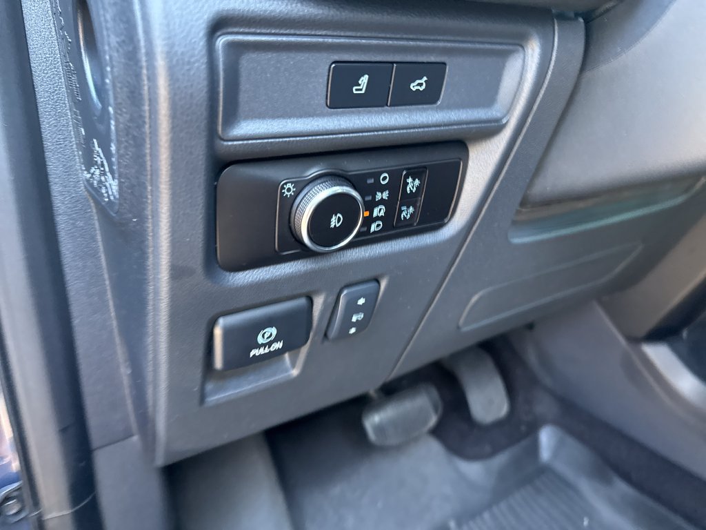 Used 2023 Ford Expedition Limited AWD/4WD image 29