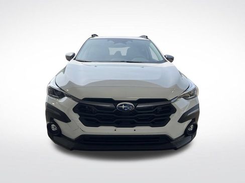 Used 2024 Subaru Crosstrek 2.5i Limited AWD/4WD image 2