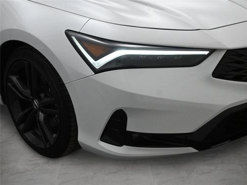 Certified 2025 Acura Integra A-Spec image 17