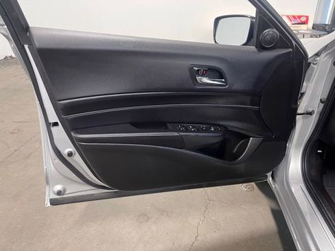 Used 2015 Acura ILX w/ Premium Package image 24