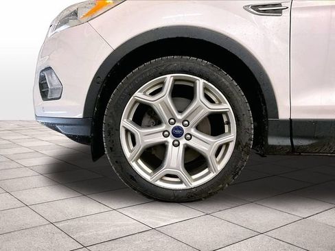Used 2017 Ford Escape Titanium w/ Equipment Group 301A AWD/4WD image 9