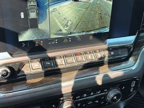 Used 2024 Chevrolet Silverado 1500 LT Trail Boss w/ LT Trail Boss Premium Package image 28