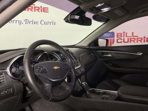 Used 2016 Chevrolet Impala LT w/ Convenience Package image 13