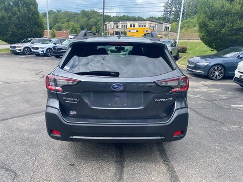 Used 2024 Subaru Outback Premium AWD/4WD image 6