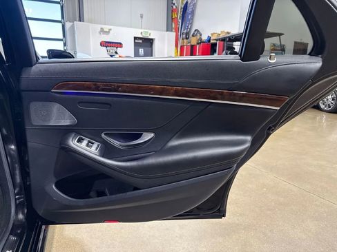 Used 2015 Mercedes-Benz S 550 4MATIC image 20