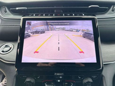 New 2025 Jeep Grand Cherokee L Limited w/ Black Appearance Package image 20