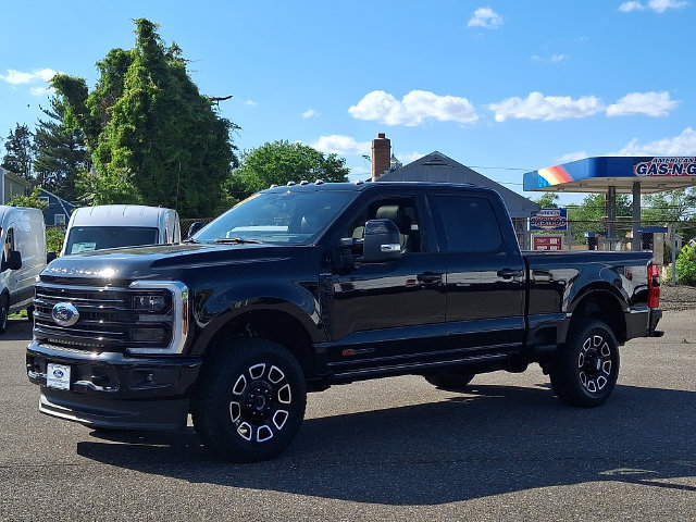 Used 2025 Ford F250 Platinum AWD/4WD image 3