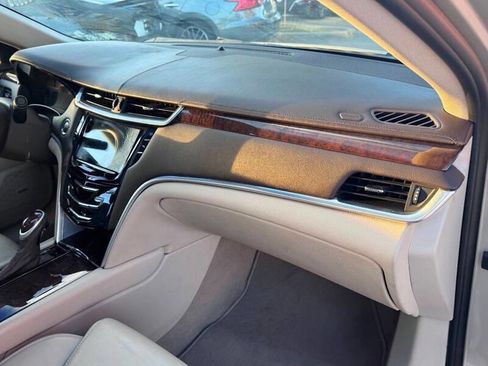 Used 2016 Cadillac XTS Luxury w/ Driver Awareness Package image 10