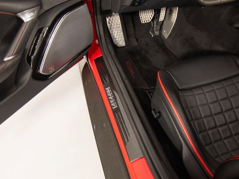 Certified 2025 Ferrari Roma Spider RWD image 17